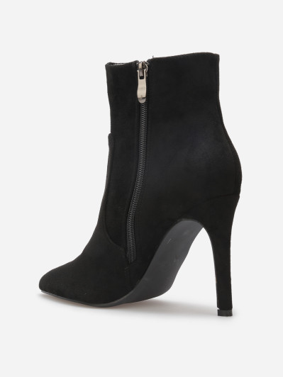 Bottines pointues en suédine à talon aiguille