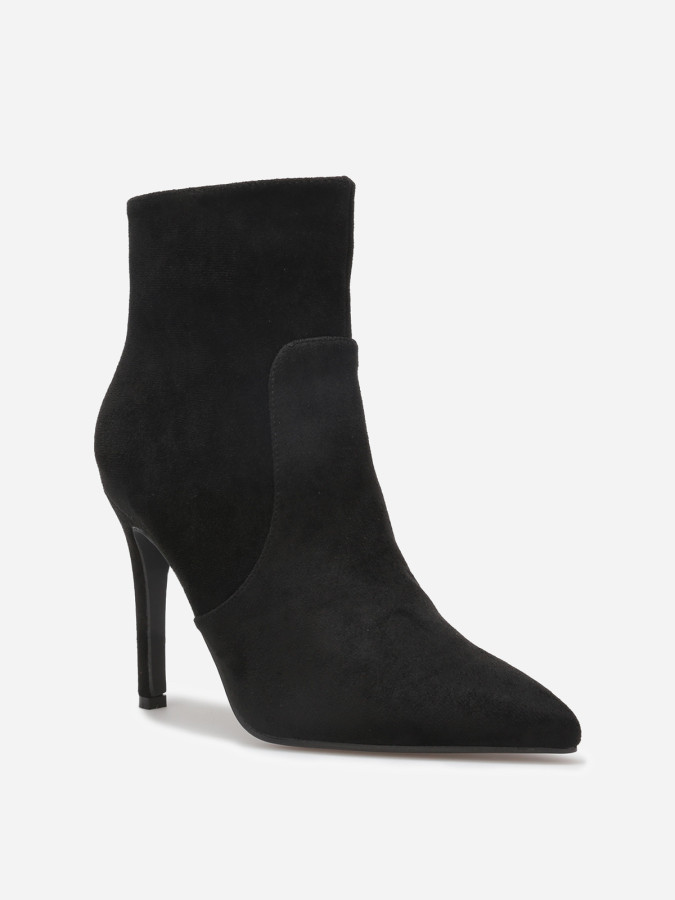 Bottines pointues en suédine à talon aiguille