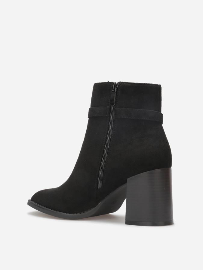 Bottines à talon en suédine avec mors doré