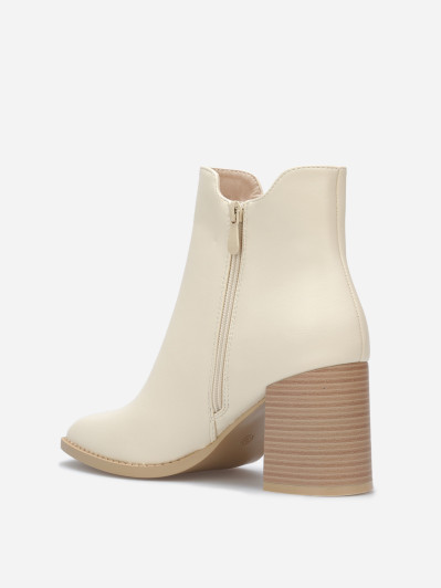 Chelsea à talon et bout carrés