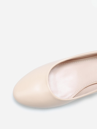 Escarpins basiques à talon carré