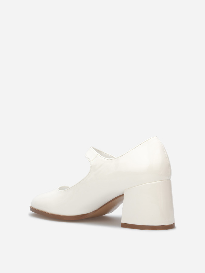 Babies vernies à talon carré