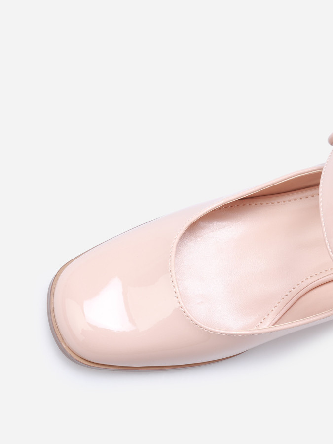 Babies vernies à talon carré