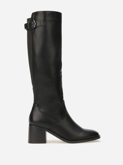 Bottes cavalières à sangle et boucle métallique