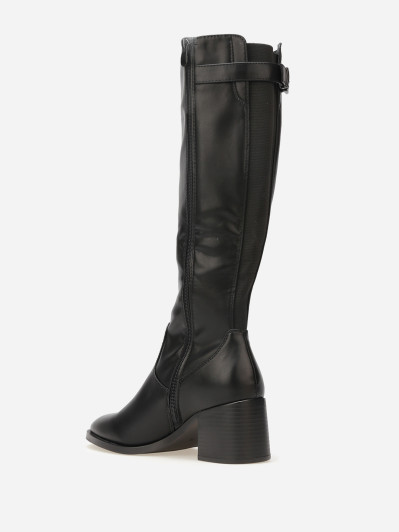 Bottes cavalières à sangle et boucle métallique