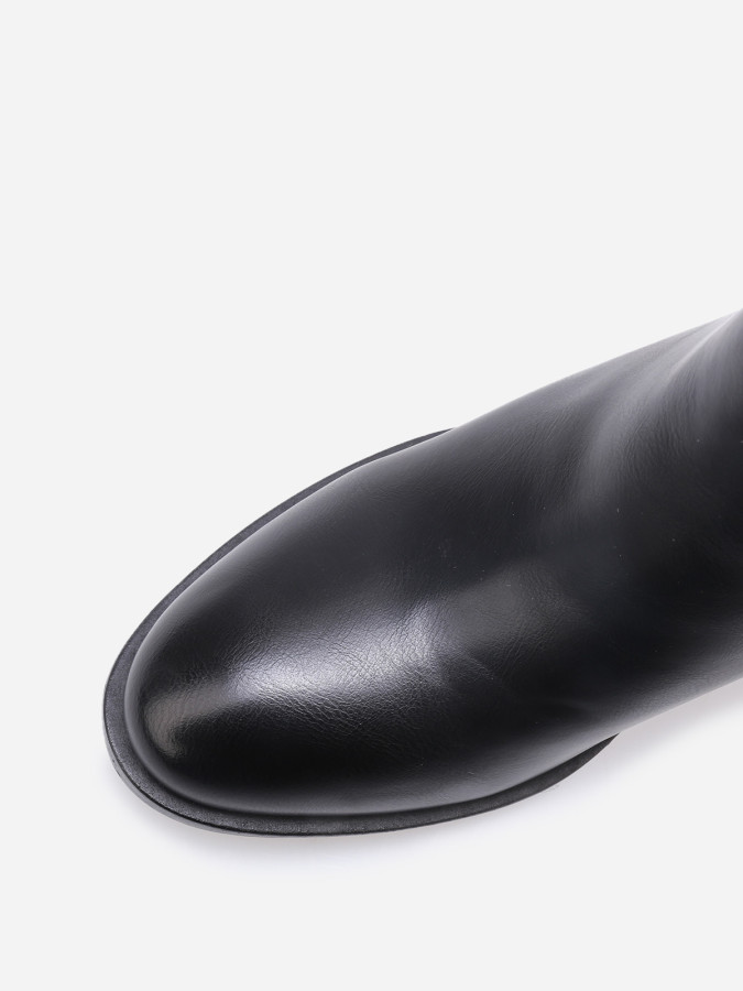 Bottines à bride et boucle métallique