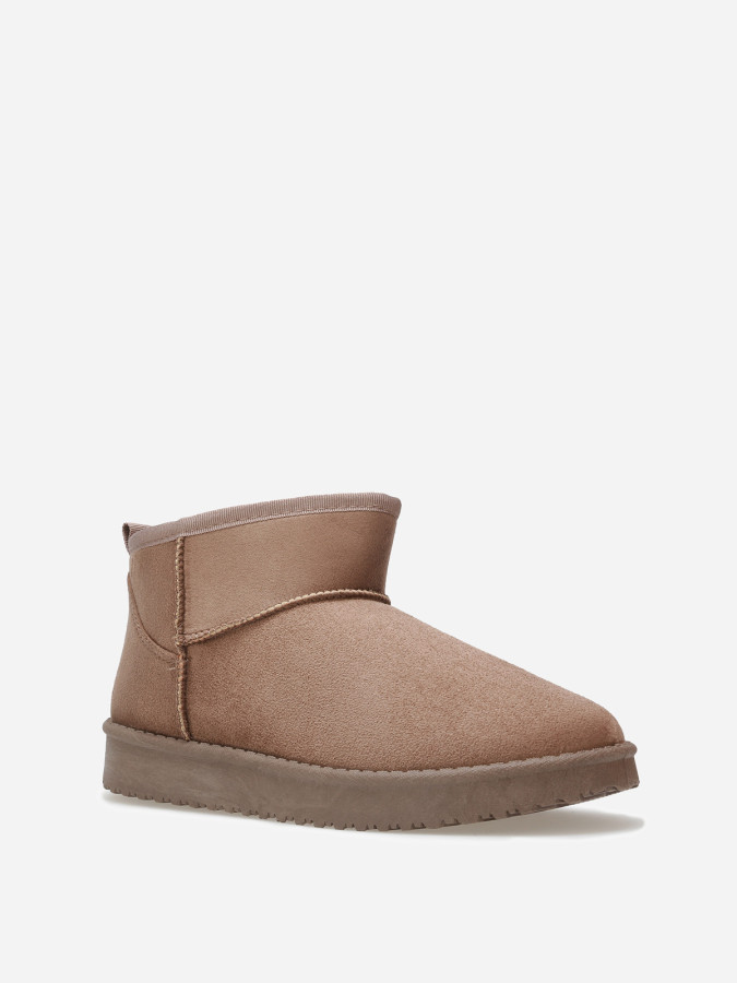 Boots basses fourrées en suédine