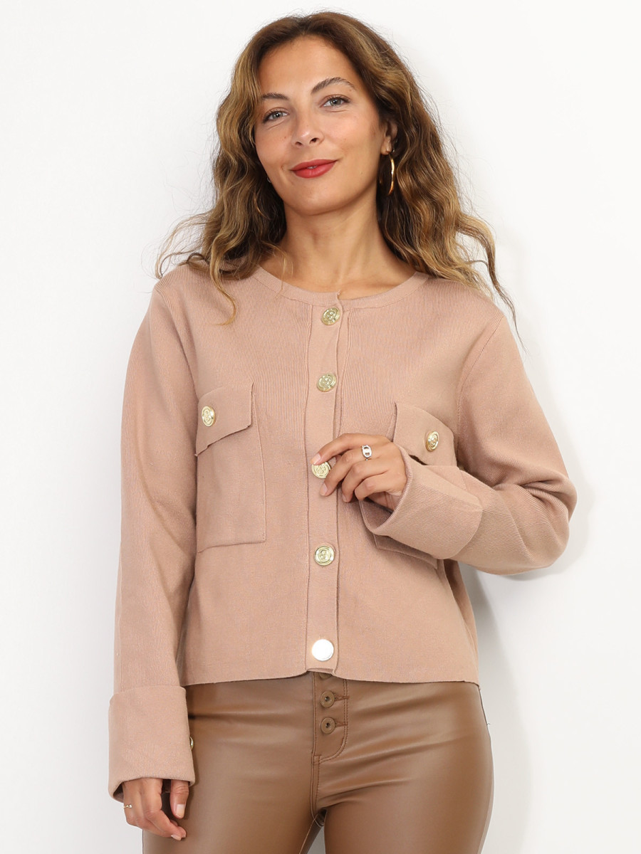Cardigan avec poches à rabat et boutons dorés