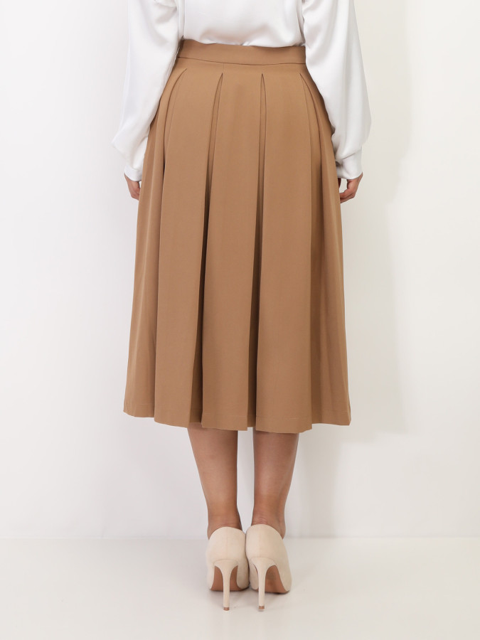 Jupe mi-longue évasée et plissée