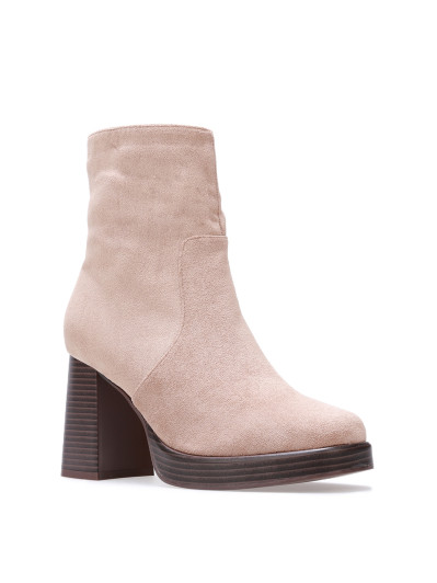 Bottines en suédine à bout et talon carrés