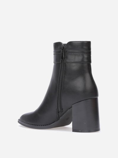 Bottines à talon carré et mors doré