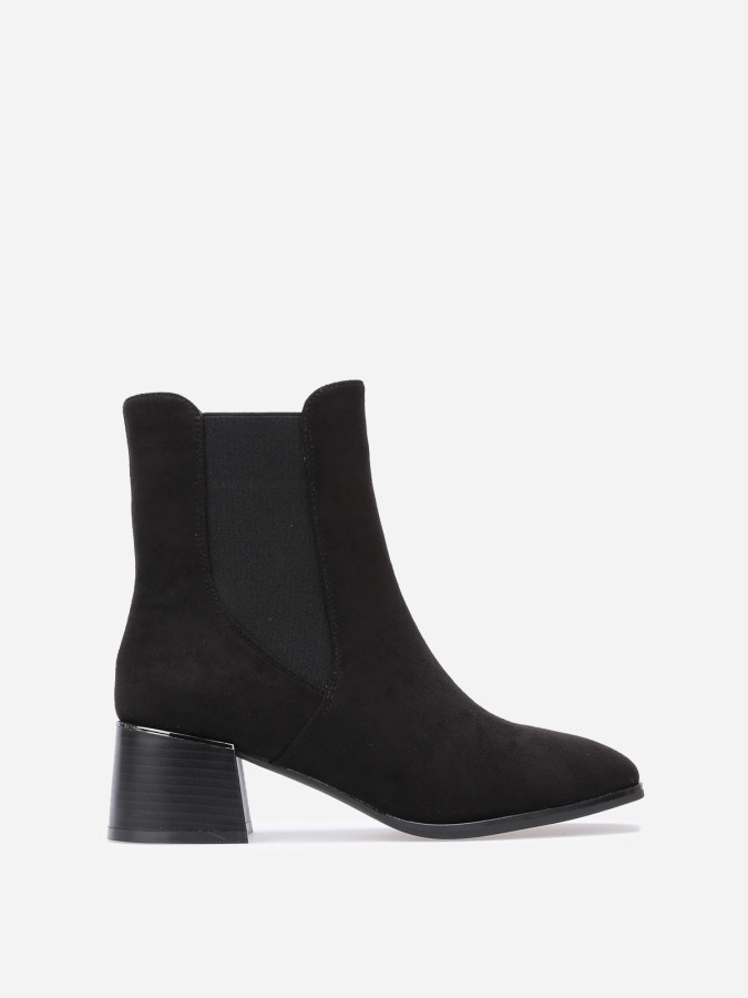 Chelsea en suédine à détail métallique