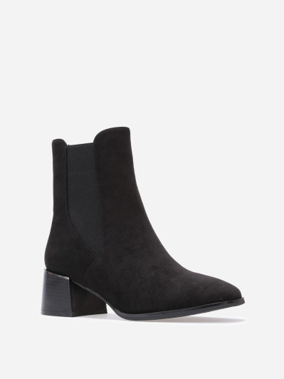 Chelsea en suédine à détail métallique