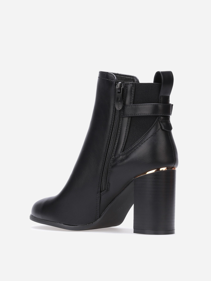 Chelsea à talon et détails dorés