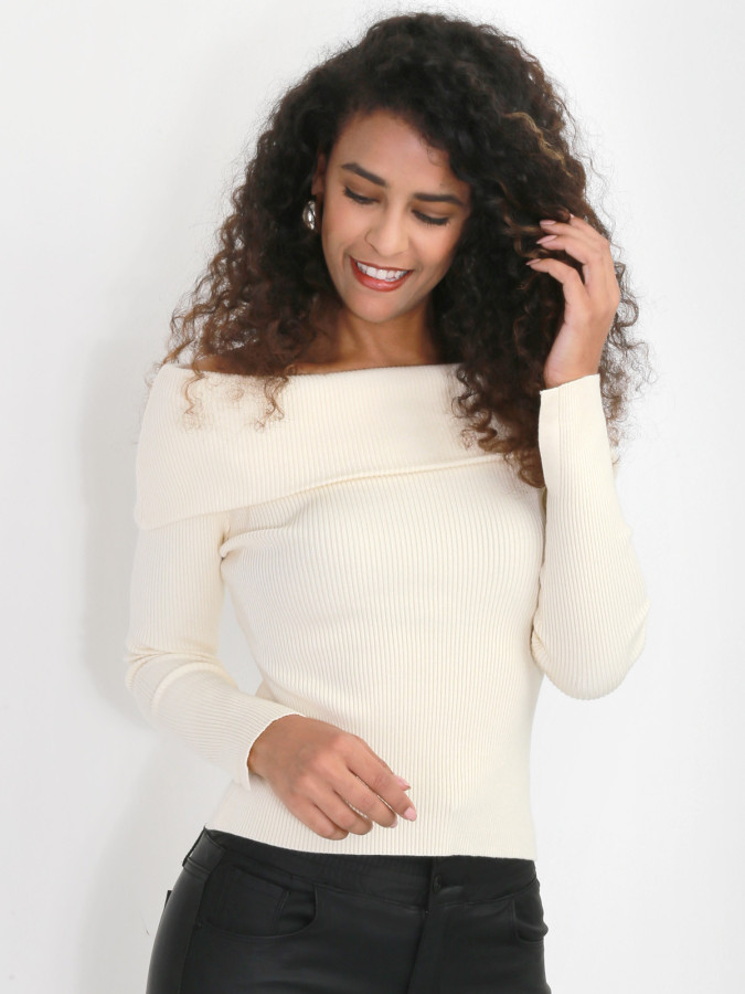 Pull côtelé à col bardot