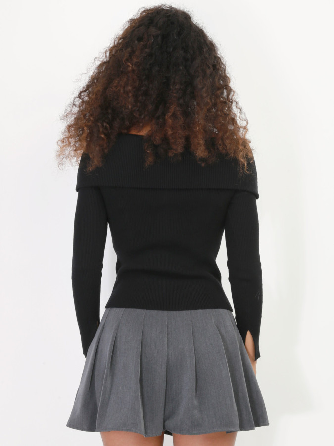 Pull côtelé à col bardot