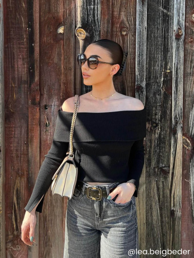 Pull côtelé à col bardot