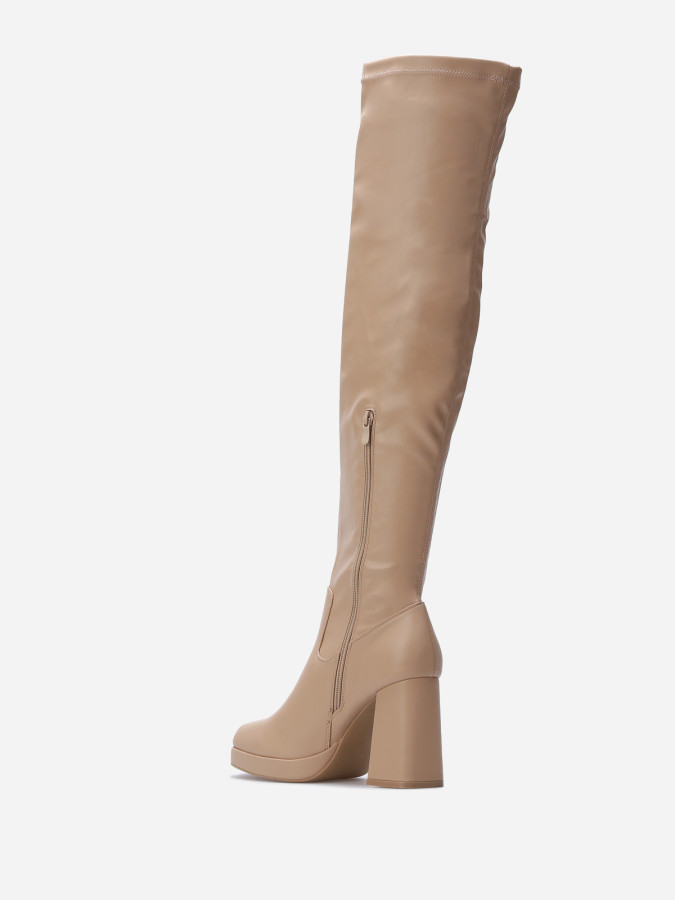 Cuissardes à talon et bout carrés