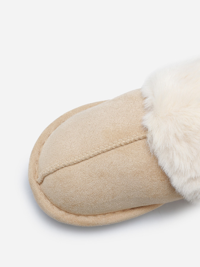 Chaussons en suédine fourrés