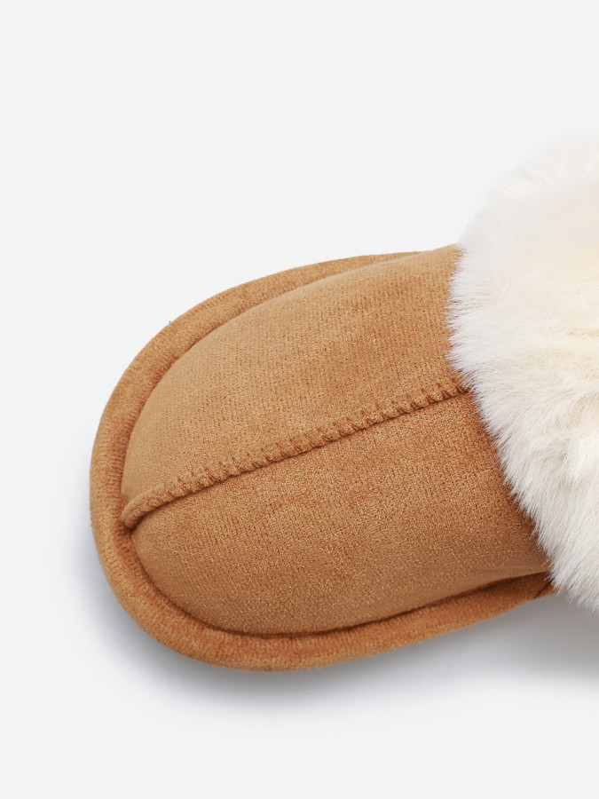 Chaussons en suédine fourrés