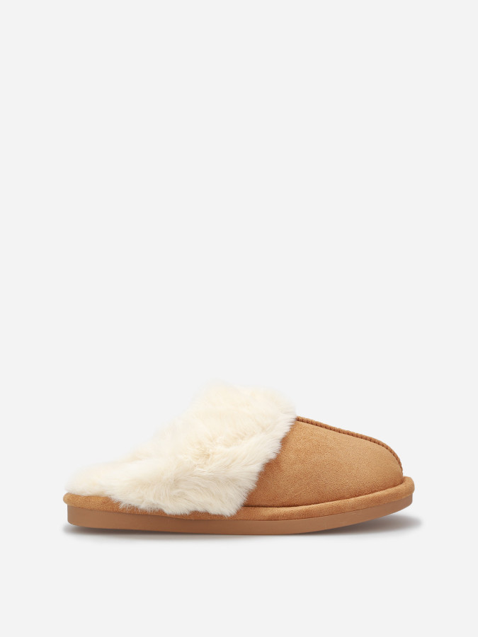 Chaussons en suédine fourrés