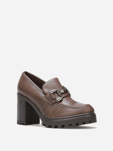 Mocassins à talon cranté