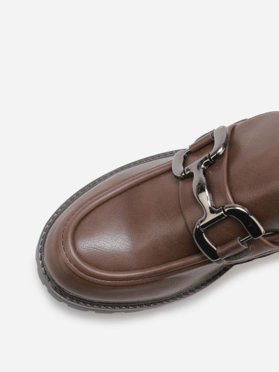 Mocassins à talon cranté