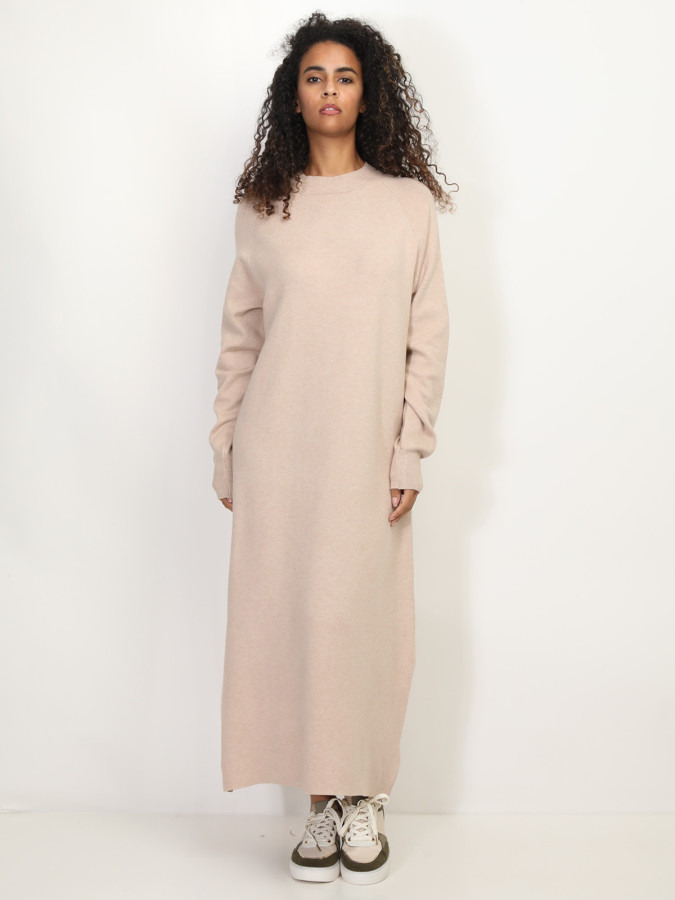 Robe pull longue et ample