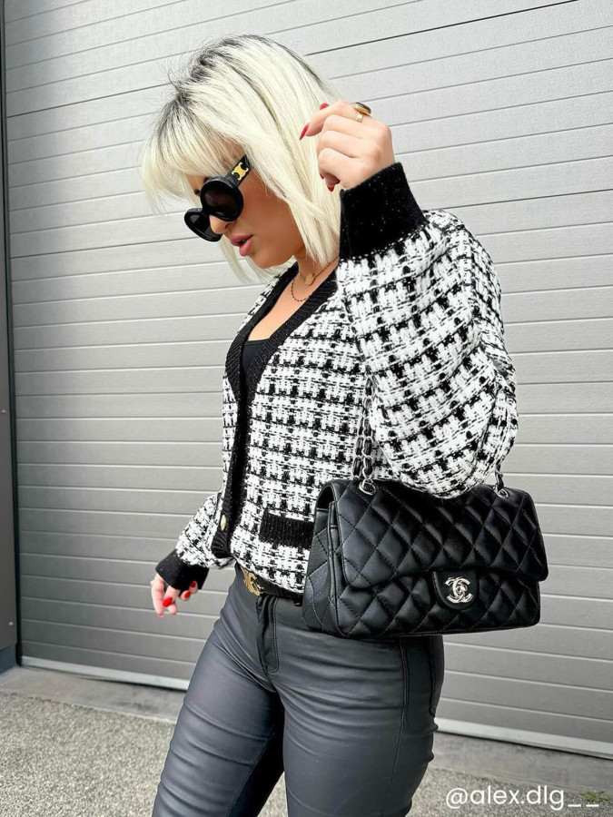 Cardigan en tweed  à boutons dorés