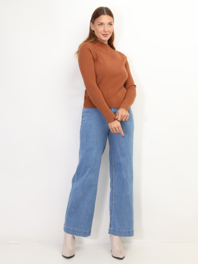 Pull côtelé à col montant