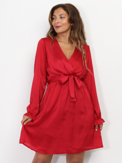 Robe cache-coeur satinée à ceinture