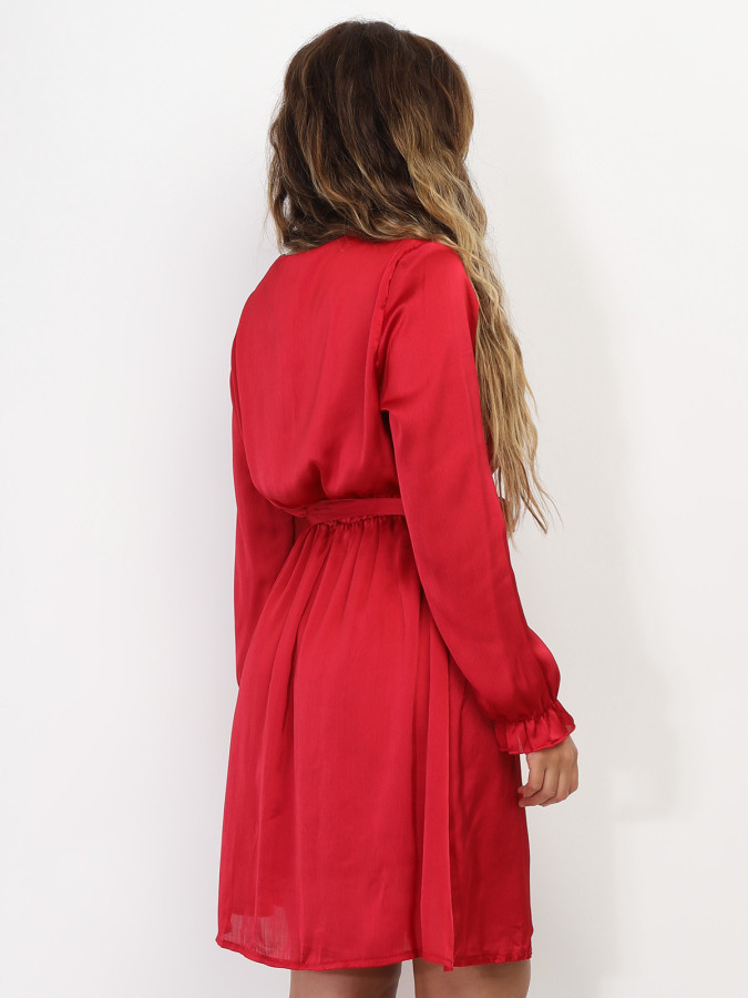 Robe cache-coeur satinée à ceinture