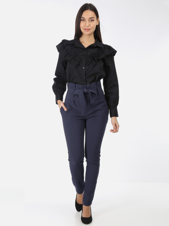 Pantalon avec ceinture à nouer