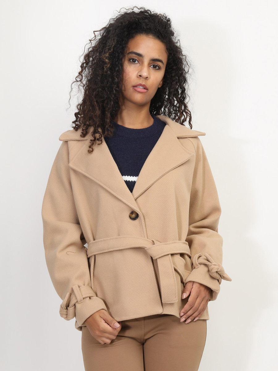 Manteau court à nouer