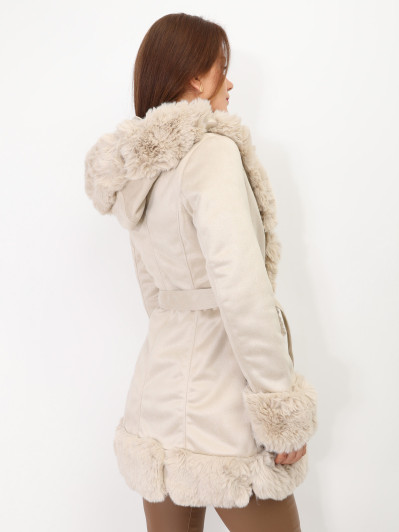 Manteau en suédine ceinturé à fourrure synthétique