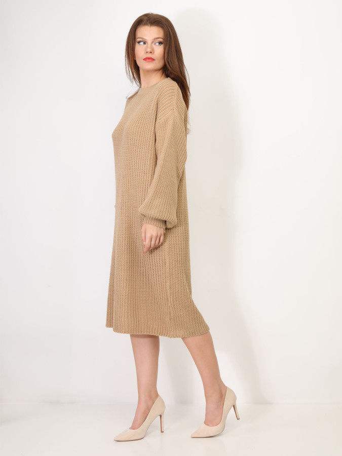 Robe pull mi-longue à manches bouffantes