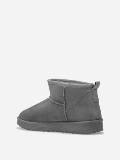 Boots basses en suédine fourrées