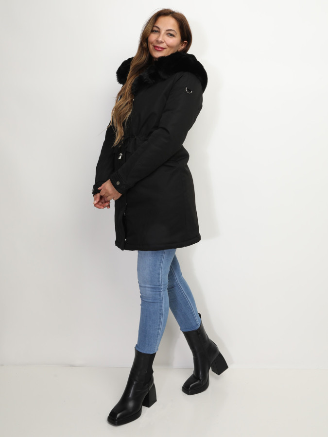 Manteau parka avec détails fausse fourrure