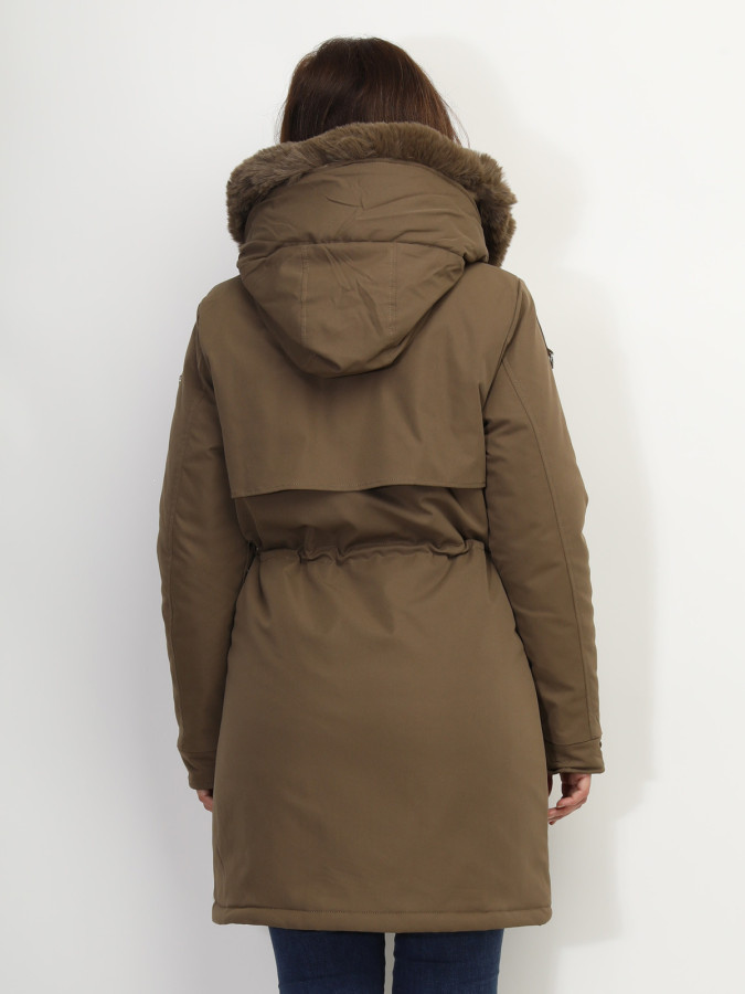 Manteau parka avec détails fausse fourrure