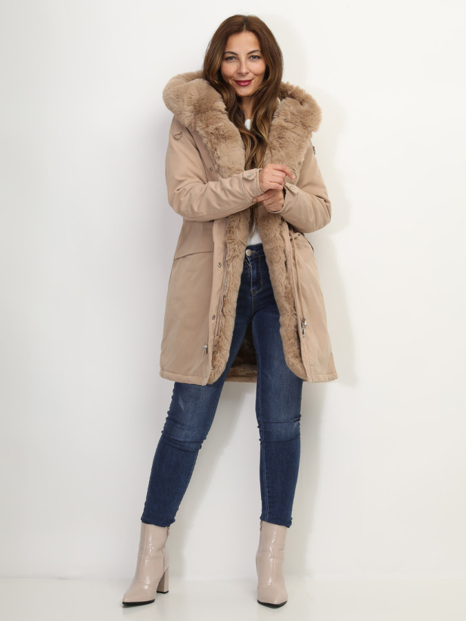 Manteau parka avec détails fausse fourrure