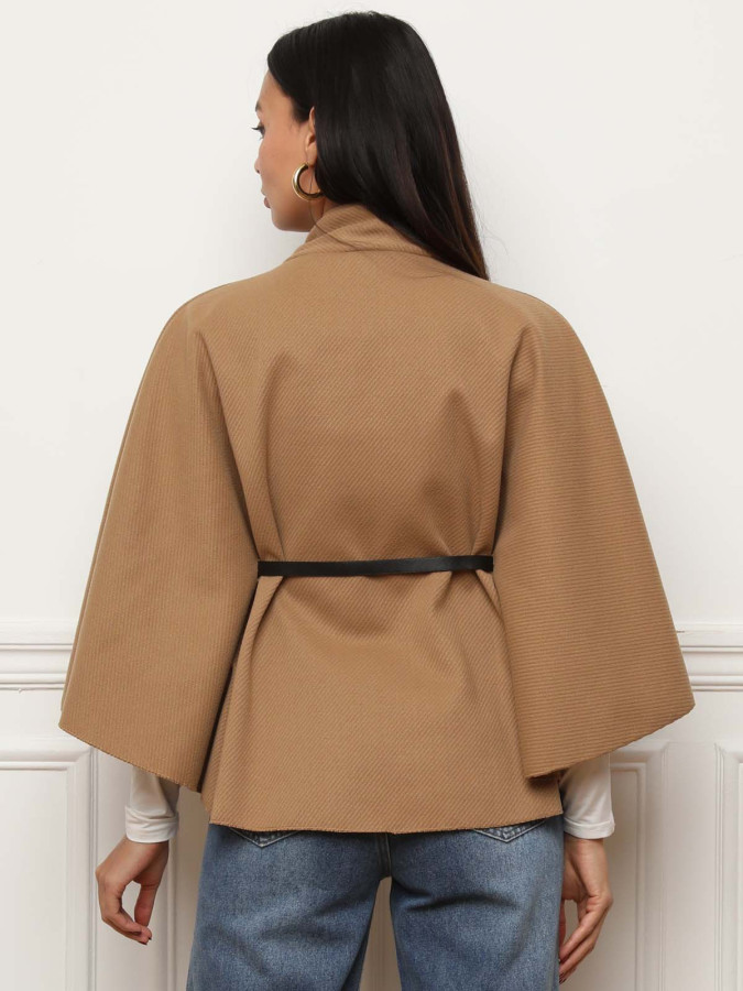 Cape ceinturée camel avec boutons