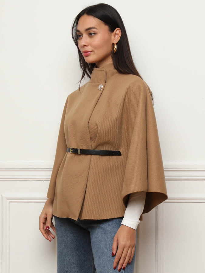Cape ceinturée camel avec boutons