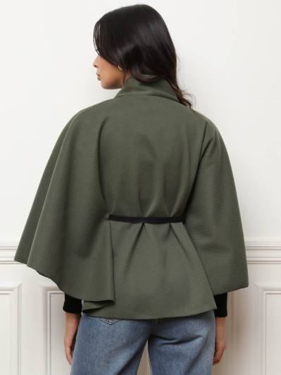 Cape ceinturée avec boutons