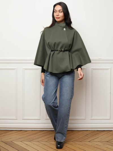 Cape ceinturée avec boutons