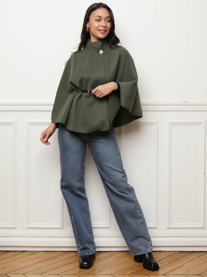 Cape ceinturée avec boutons