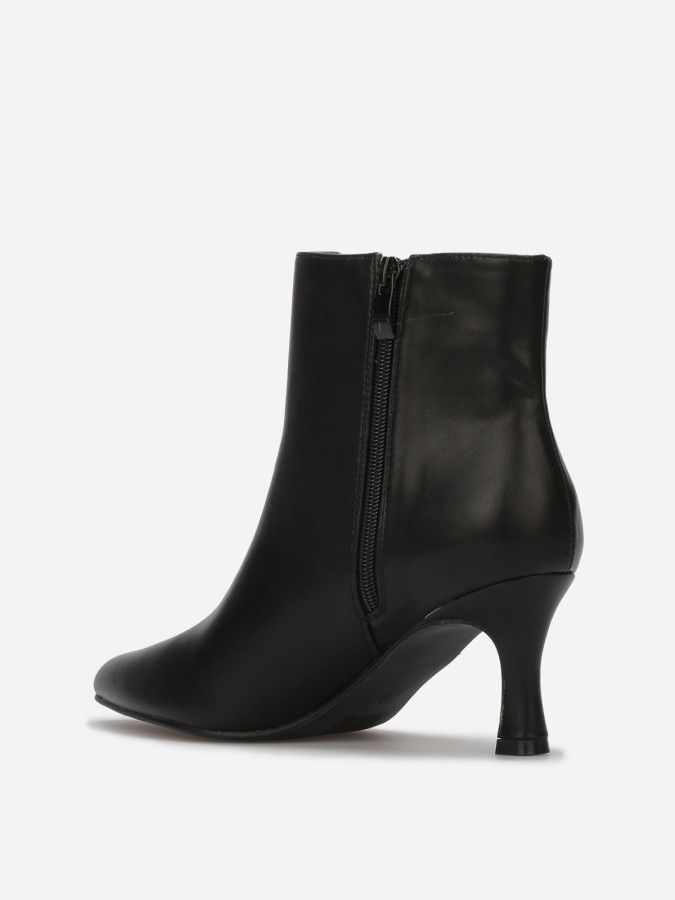 Bottines pointues à petit talon