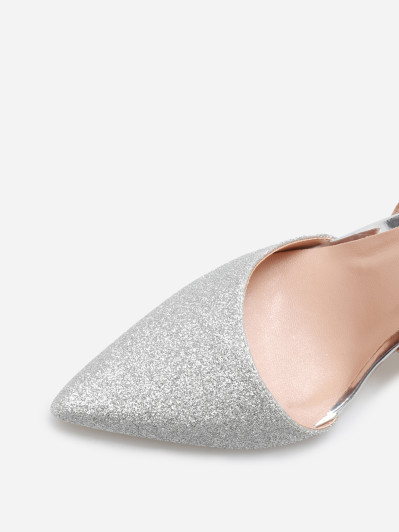 Escarpins à découpe et paillettes