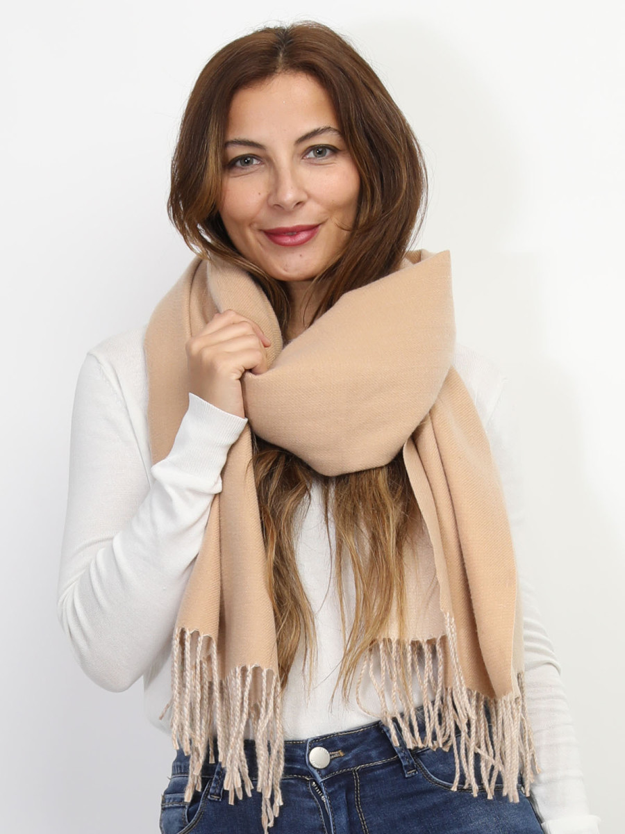 Écharpe douce à franges