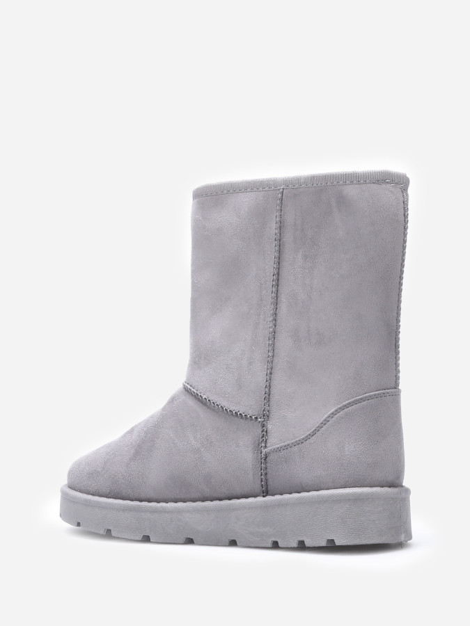 Boots en suédine fourrées