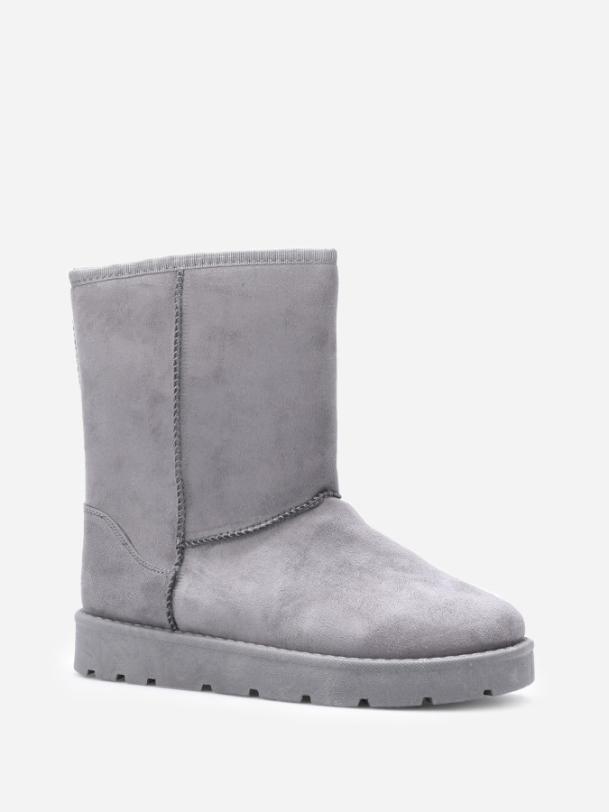 Boots en suédine fourrées